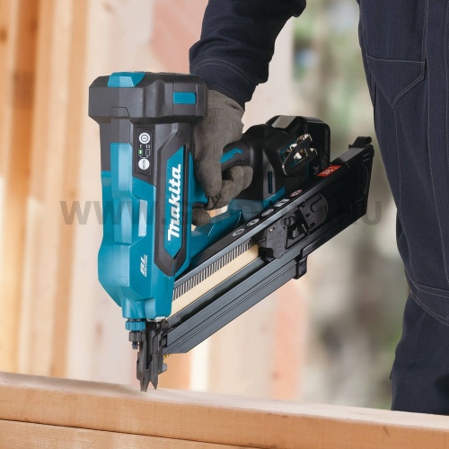 Makita DBN900ZK akkus szögbelövő 18V LXT BL