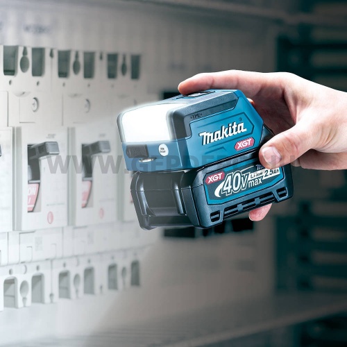 Makita ML011G 40Vmax XGT Li-ion akkus Led lámpatest 300 lumen