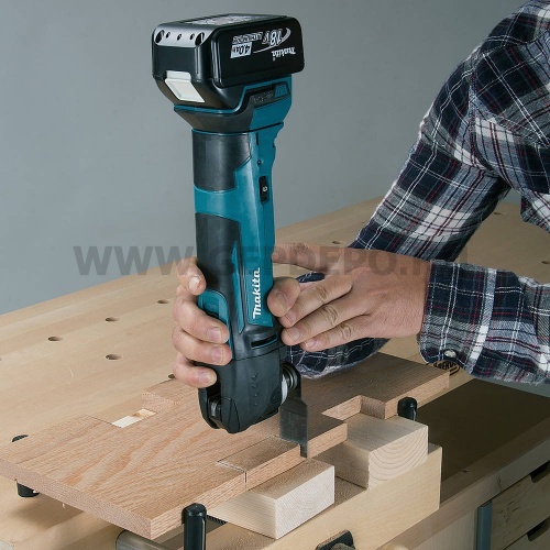 Makita DTM51Z akkus multifunkciós géptest