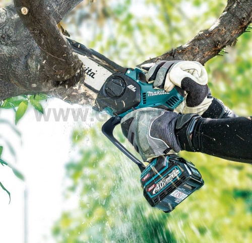 Makita UC029GZ akkus láncfűrész géptest 40V max XGT BL XPT