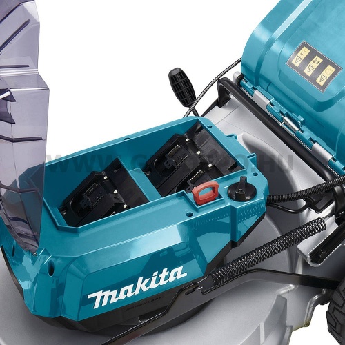 Makita DLM533PG4 akkus önjáró fűnyíró