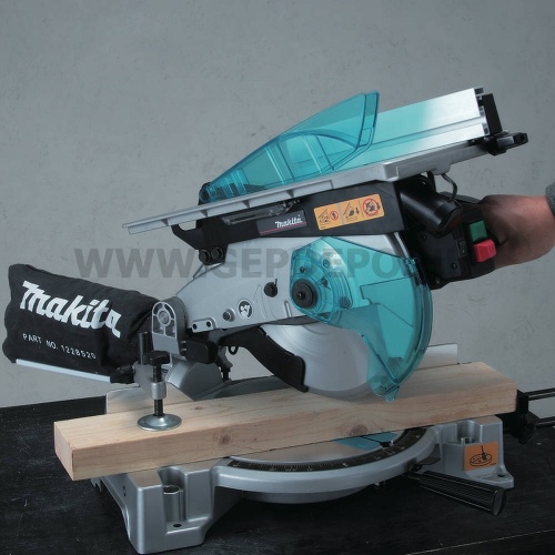 Makita LH1040 kombinált gérvágó
