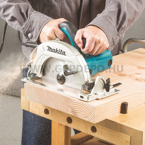 Makita HS7611J körfűrész MAKPAC kofferben