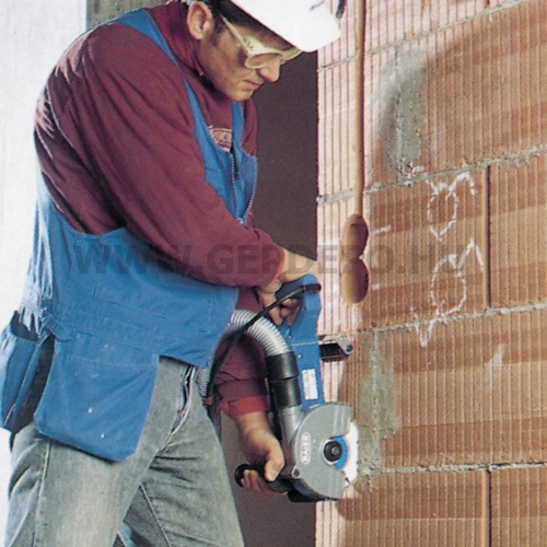 Makita SG150 falhoronyvágó