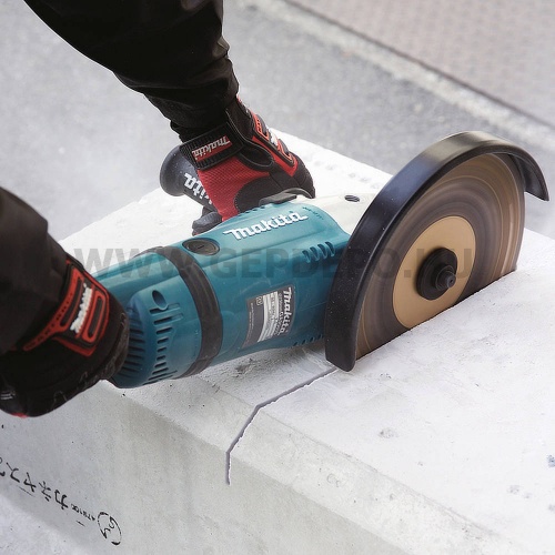 Makita GA9040RF01 sarokcsiszoló
