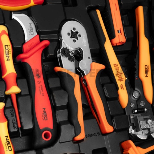 NEO TOOLS szerszámkészlet villanyszerelőknek, 25 részes, kofferben