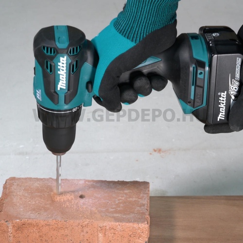 Makita DHP490Z ütvefúró-csavarbehajtó géptest 18V LXT BL XPT
