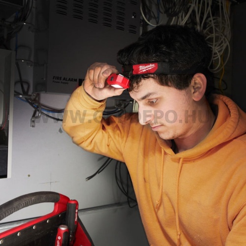 Milwaukee HL2 LED keskeny fejlámpa 3xAAA