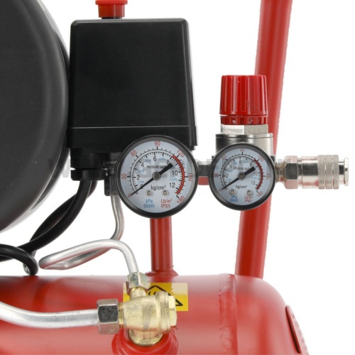 Yato kompresszor 24L 8bar 1500W