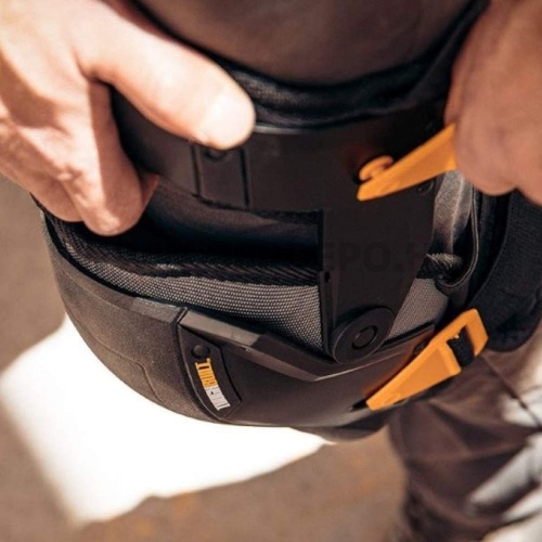 Toughbuilt FoamFit térdvédő combtámasszal