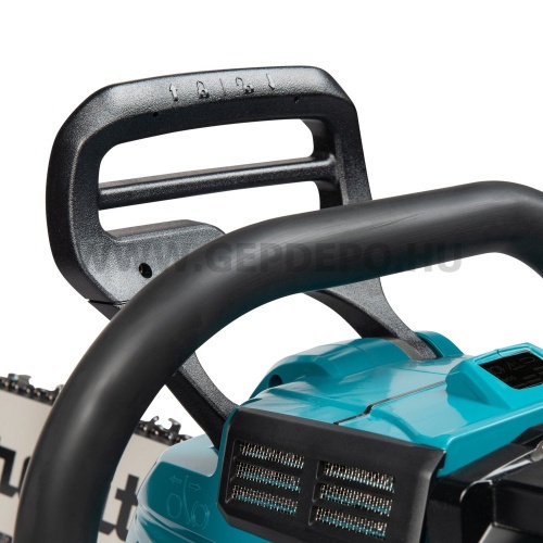 Makita UC030GE101 akkus láncfűrész 40V max XGT BL XPT