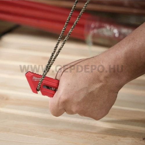 Milwaukee multifunkciós kés