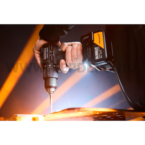 DeWALT DCD86MP2T-QW McLaren 18V XR Li-ion akkumulátoros ütvefúró-csavarozó BL TSTAK kofferben
