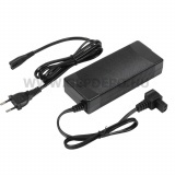 Makita hálózati adapter akkus hűtőládához (12V/24V 230V) CW004G