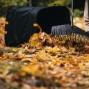 Fiskars Ergo pop up kerti hulladékgyűjtő táska 73L