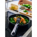 Fiskars Essential spatula, szilikon széllel