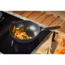 Fiskars Functional Form Wok serpenyő, 28 cm, rozsdamentes acél