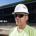 Milwaukee High Performance védőszemüveg tömítéssel, sötétített-polarizált