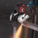 Makita GA9020K sarokcsiszoló kofferben
