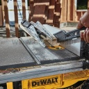 DeWALT DWE7485-QS asztali körfűrész 210mm